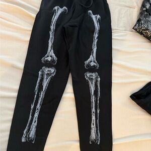 Jerzees Black Bone Print Kids Sweatpants with pockets